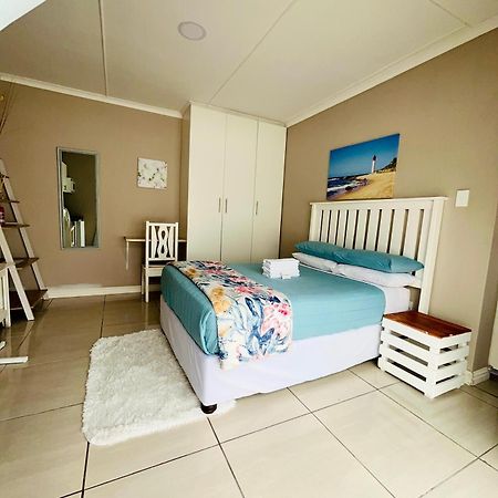 Hidden Bliss Guesthouse Ист-Лондон Экстерьер фото